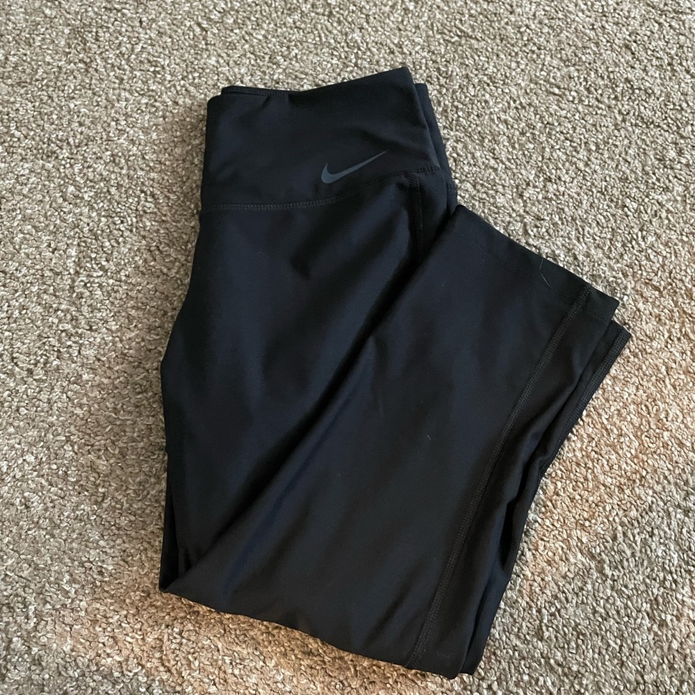 Cropped Nike leggings